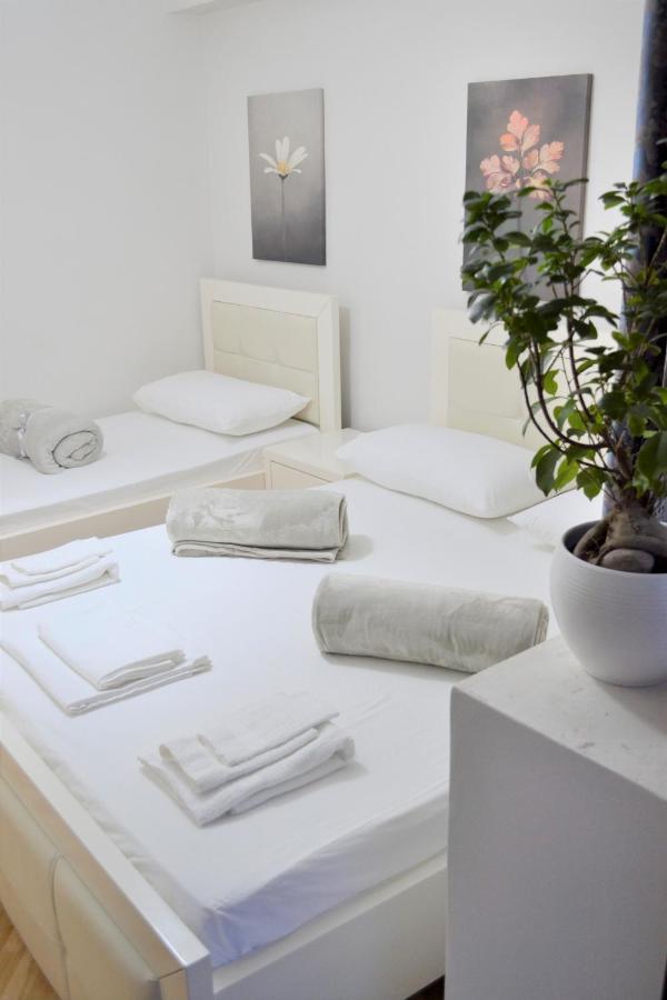 Aria Apartment Μπεράτ Εξωτερικό φωτογραφία